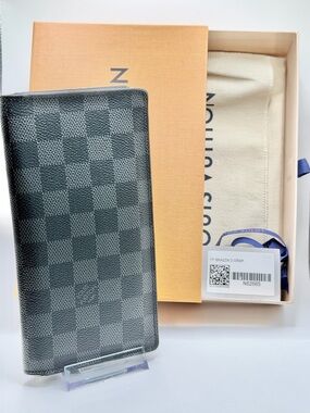 Louis Vuitton Damier Graphite Brazza Long Wallet - Modern Microchipped